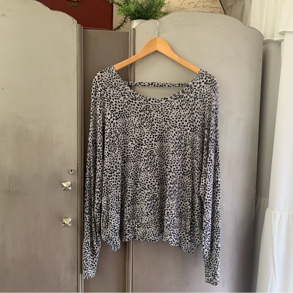 Peyton Jensen Leopard Print Long Sleeve Women's Top